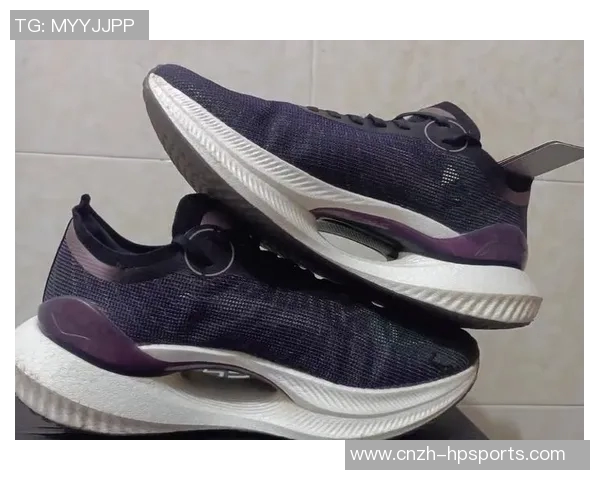 提升球技的秘密武器aj足球鞋让你在赛场上尽显风采与实力